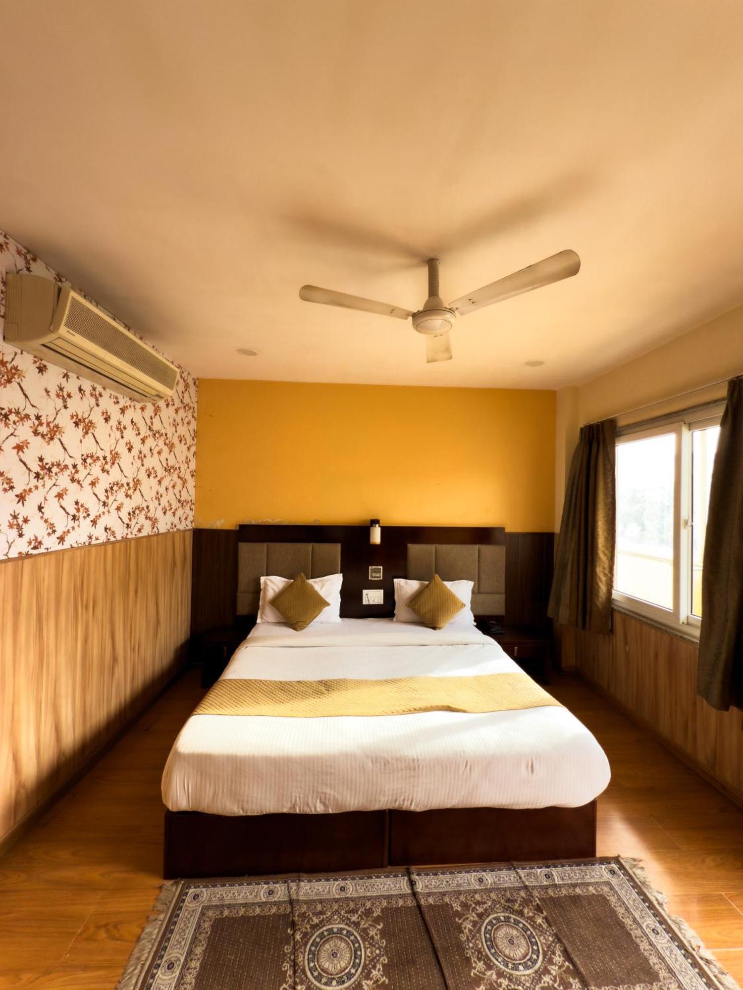 Hotel Royal Palm - A Budget Hotel In Udaipur Exteriör bild