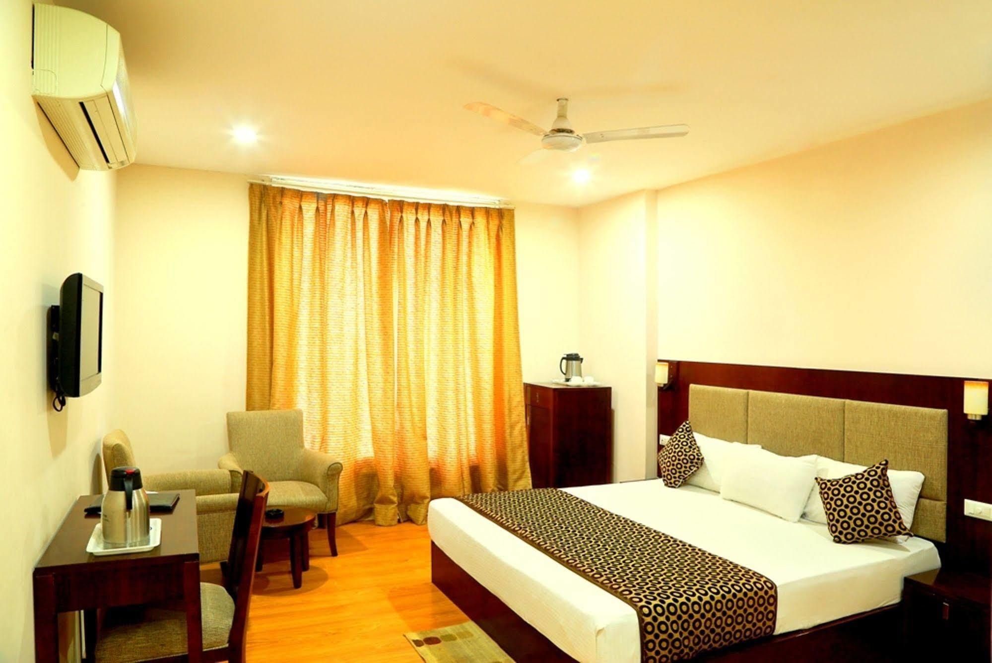 Hotel Royal Palm - A Budget Hotel In Udaipur Exteriör bild